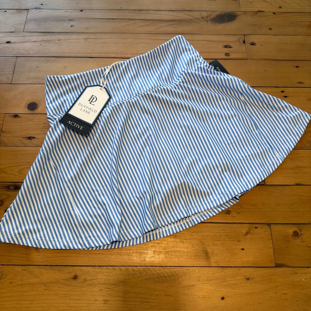 Duffield Lane Golf Skort S NWT